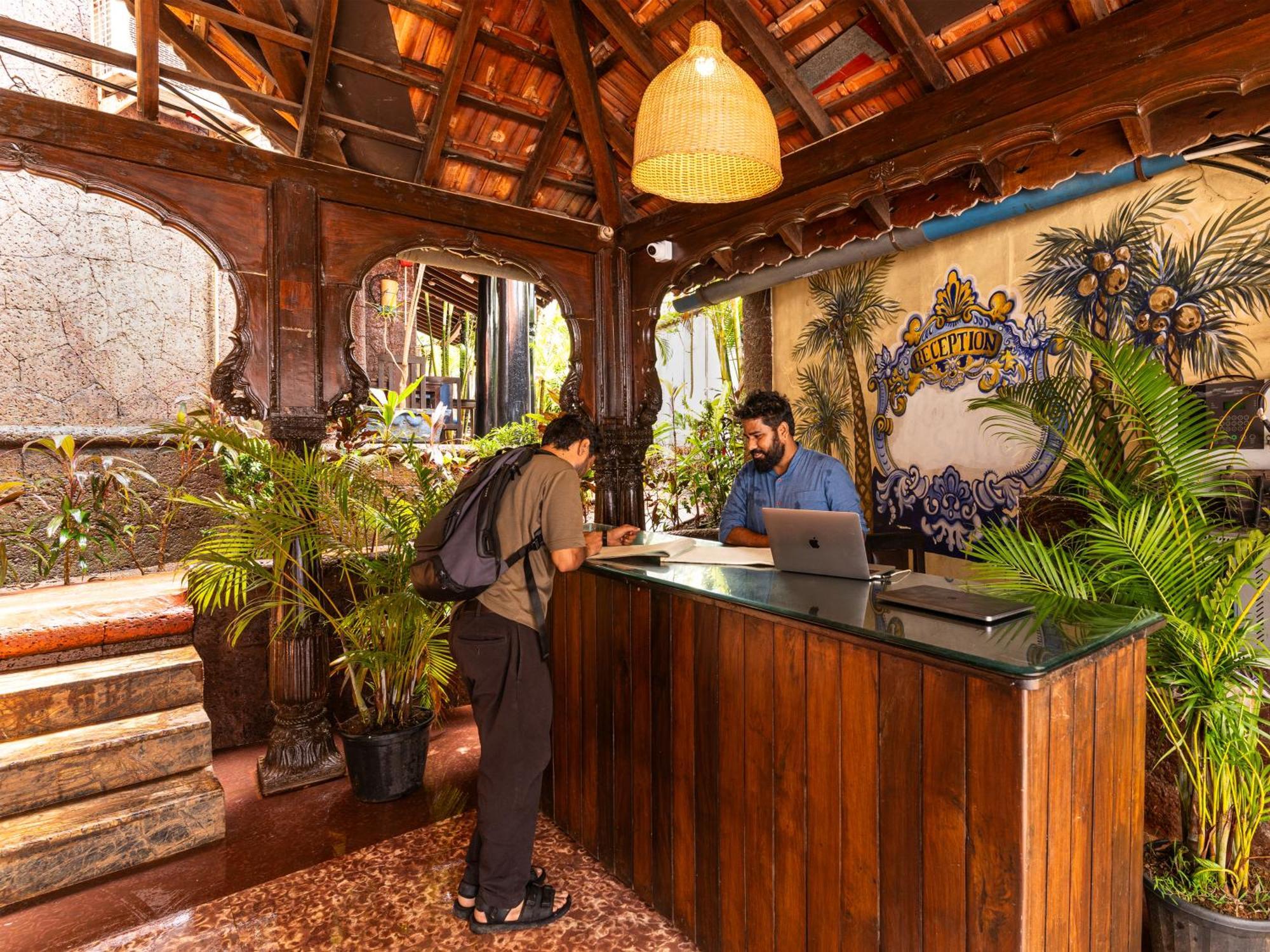 Madpackers Goa Anjuna - Bar Zewnętrze zdjęcie