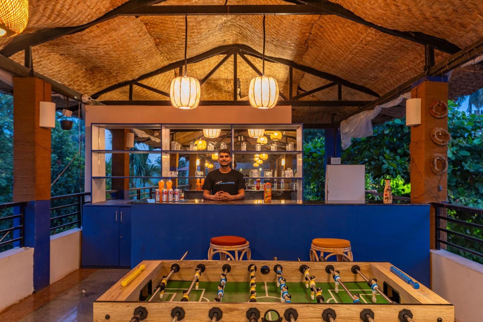Madpackers Goa Anjuna - Bar Zewnętrze zdjęcie