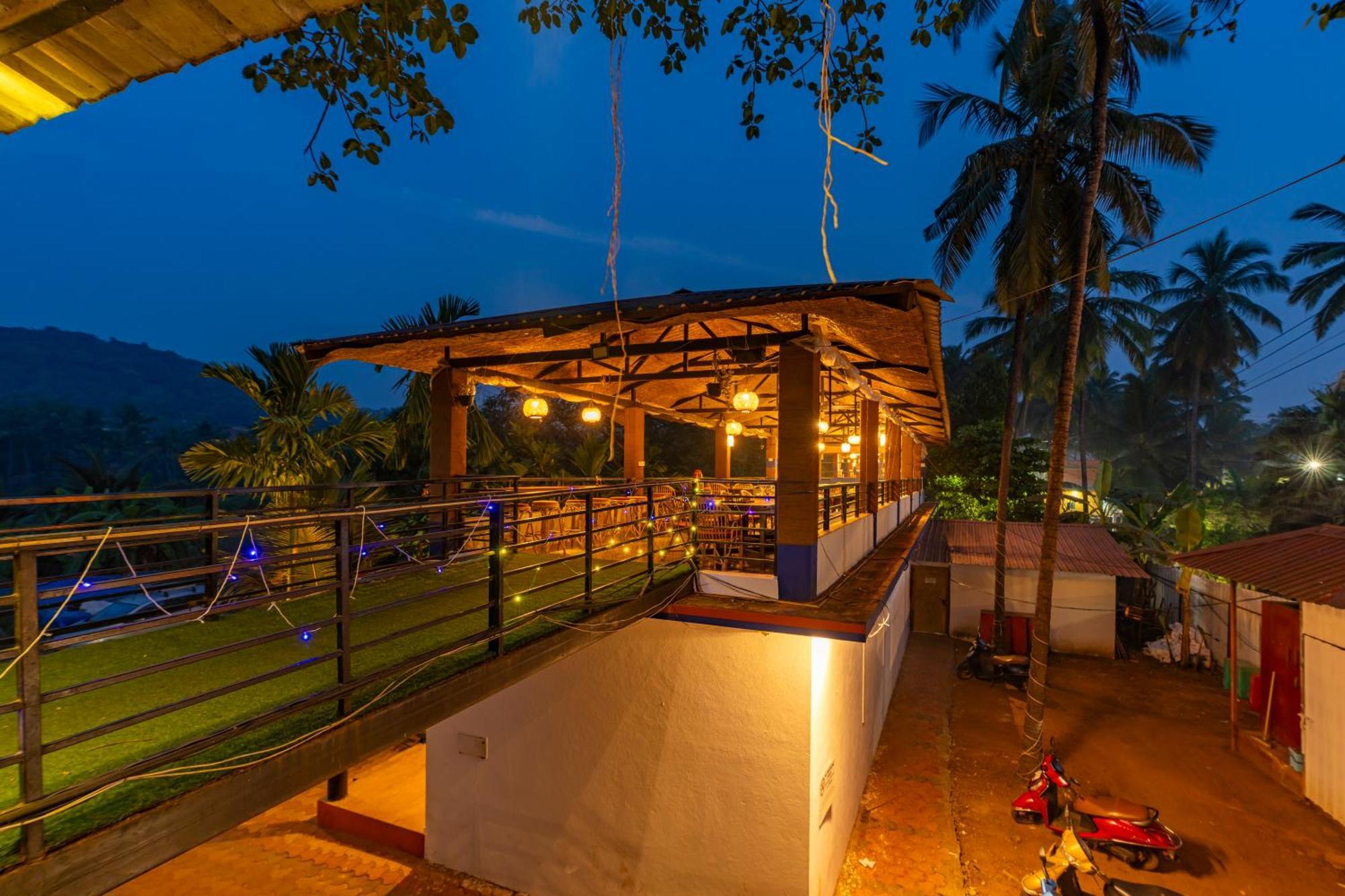 Madpackers Goa Anjuna - Bar Zewnętrze zdjęcie
