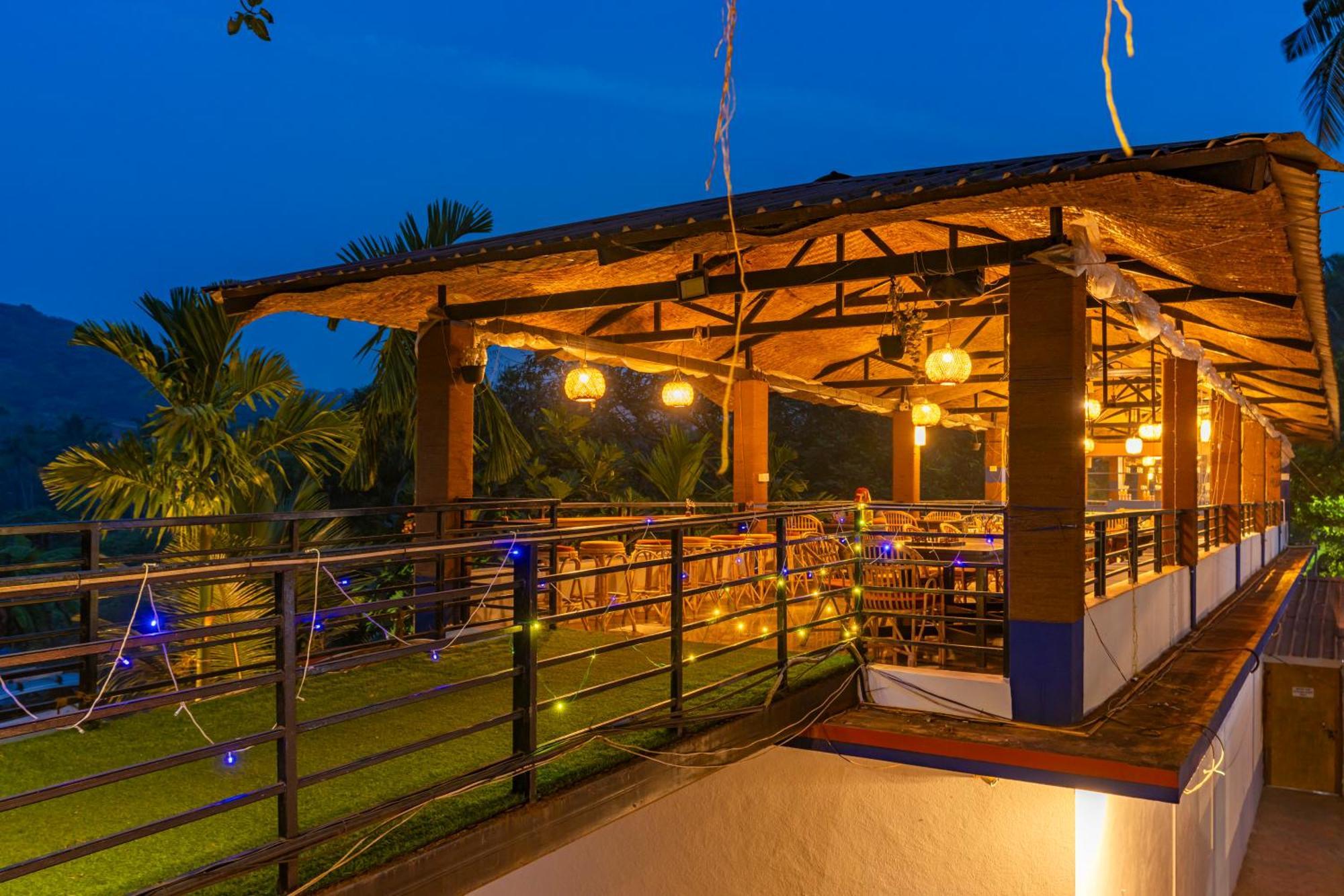 Madpackers Goa Anjuna - Bar Zewnętrze zdjęcie